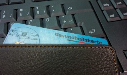 Tips Membeli Asuransi untuk Anggota Keluarga dengan Riwayat Penyakit: 8 Langkah